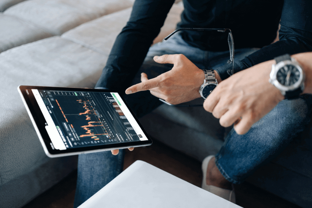 Image of Crypto Market App Explained: How Mobile Apps Power Modern Crypto Trading in InvestKrypto